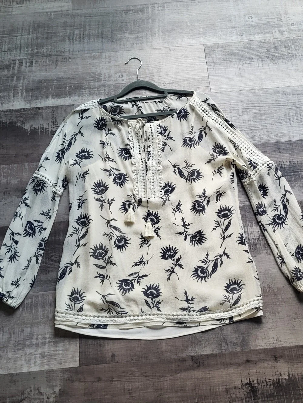 Tory Burch Silk Blouse Top Cream Tassle Sheer With Tank Size 6 Crochet Floral